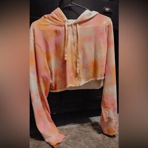 wavvy colorful cropped hoodie